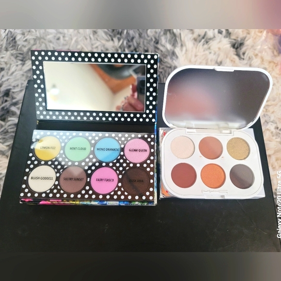 BUNDLE OF MAKEUP - Picture 3 of 11